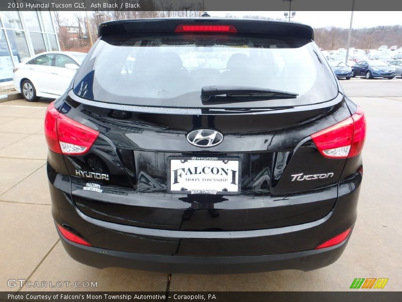 Ash Black / Black 2010 Hyundai Tucson GLS