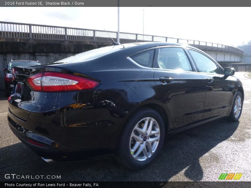 Shadow Black / Dune 2016 Ford Fusion SE