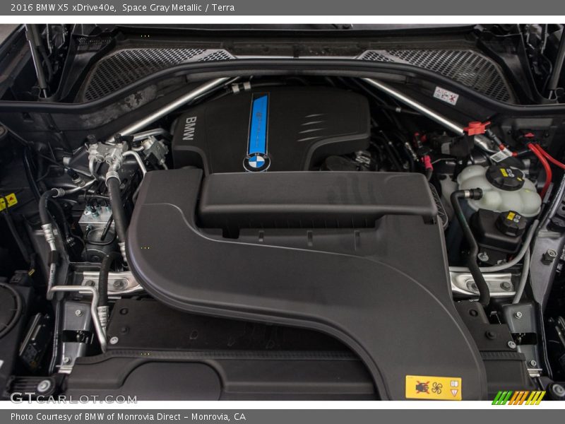  2016 X5 xDrive40e Engine - 2.0 Liter DI TwinPower Turbocharged DOHC 16-Valve VVT 4 Cylinder Gasoline/eDrive Electric Hybrid