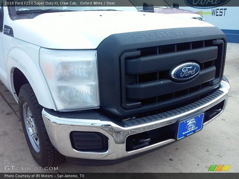Oxford White / Steel 2016 Ford F250 Super Duty XL Crew Cab
