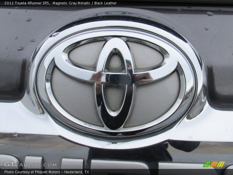 Magnetic Gray Metallic / Black Leather 2011 Toyota 4Runner SR5