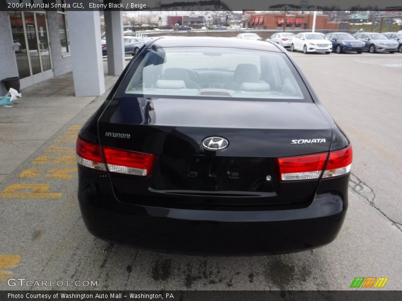 Ebony Black / Beige 2006 Hyundai Sonata GLS