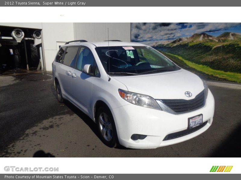 Super White / Light Gray 2012 Toyota Sienna