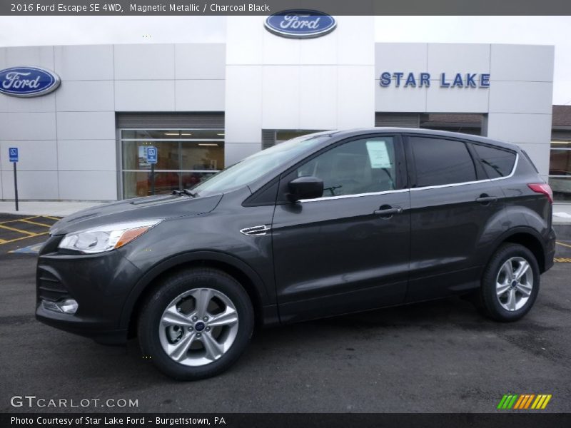 Magnetic Metallic / Charcoal Black 2016 Ford Escape SE 4WD