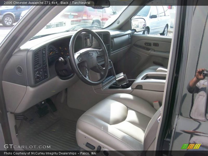 Black / Tan/Neutral 2006 Chevrolet Avalanche Z71 4x4