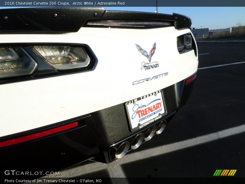 Arctic White / Adrenaline Red 2016 Chevrolet Corvette Z06 Coupe