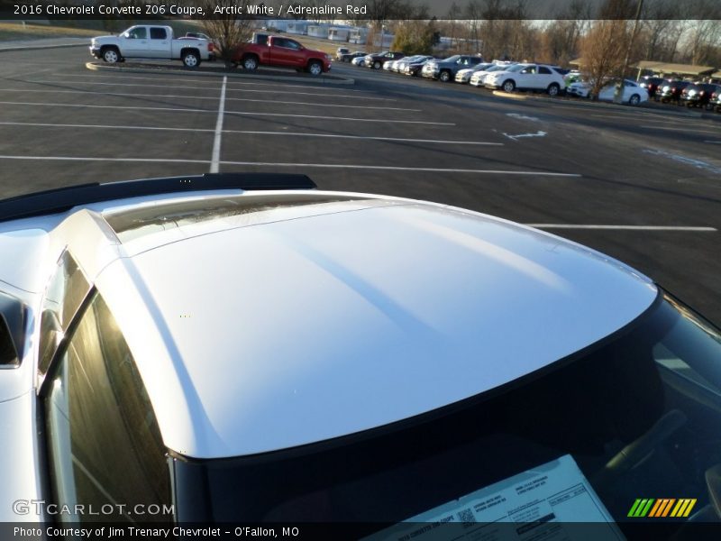 Arctic White / Adrenaline Red 2016 Chevrolet Corvette Z06 Coupe
