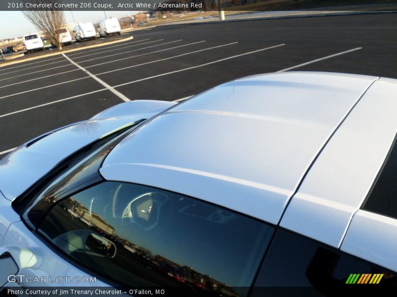 Arctic White / Adrenaline Red 2016 Chevrolet Corvette Z06 Coupe
