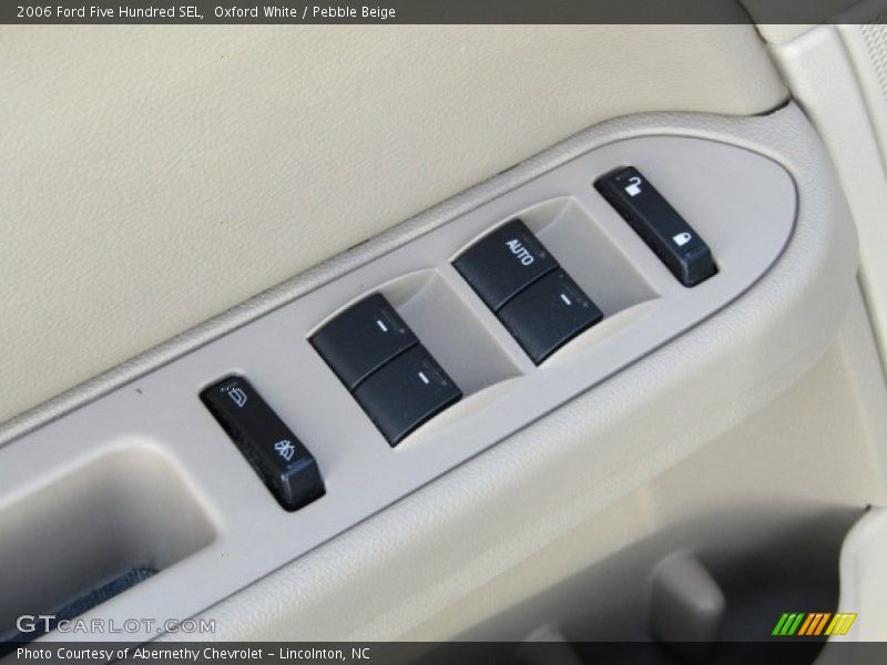 Oxford White / Pebble Beige 2006 Ford Five Hundred SEL