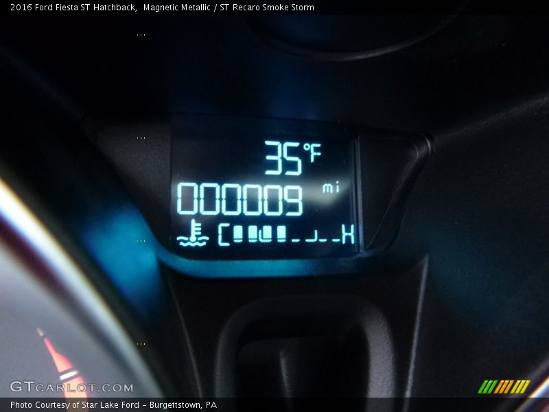 Magnetic Metallic / ST Recaro Smoke Storm 2016 Ford Fiesta ST Hatchback