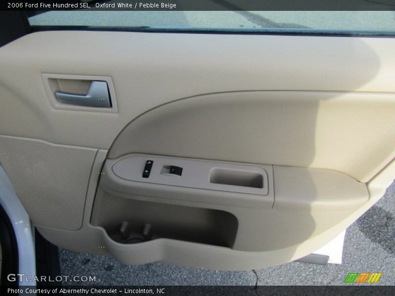 Oxford White / Pebble Beige 2006 Ford Five Hundred SEL