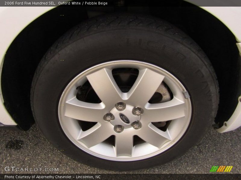 Oxford White / Pebble Beige 2006 Ford Five Hundred SEL
