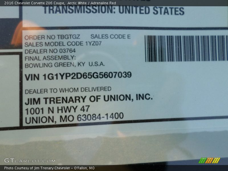 Arctic White / Adrenaline Red 2016 Chevrolet Corvette Z06 Coupe