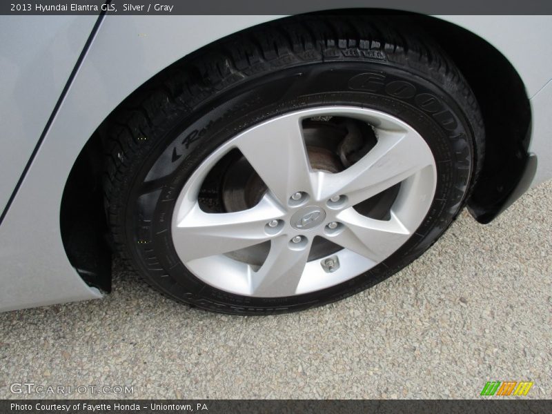Silver / Gray 2013 Hyundai Elantra GLS