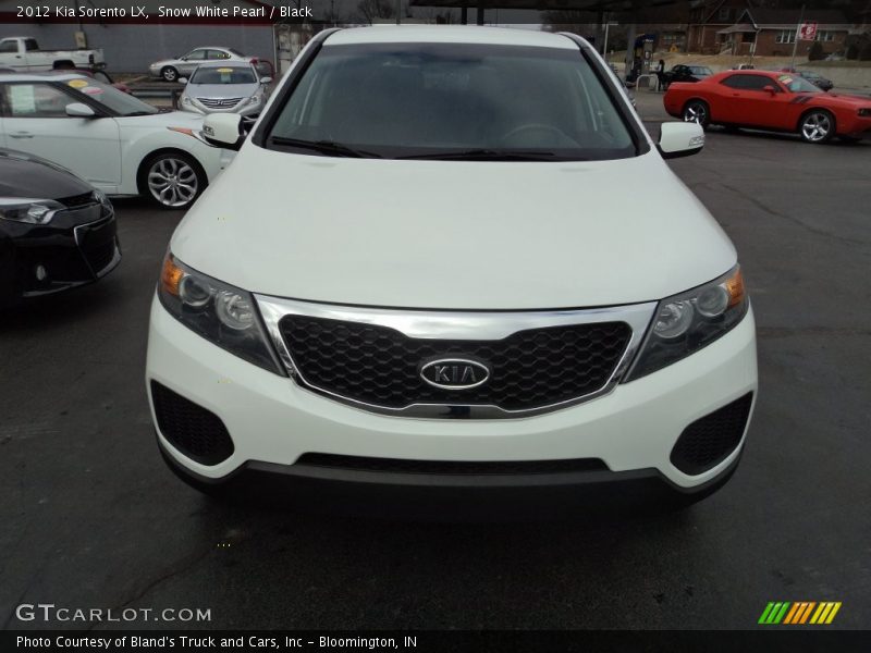 Snow White Pearl / Black 2012 Kia Sorento LX
