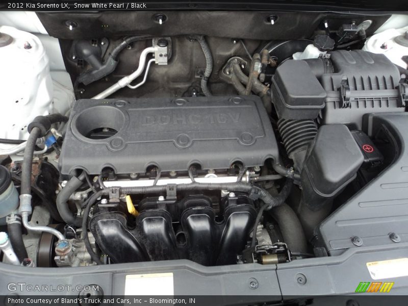 Snow White Pearl / Black 2012 Kia Sorento LX