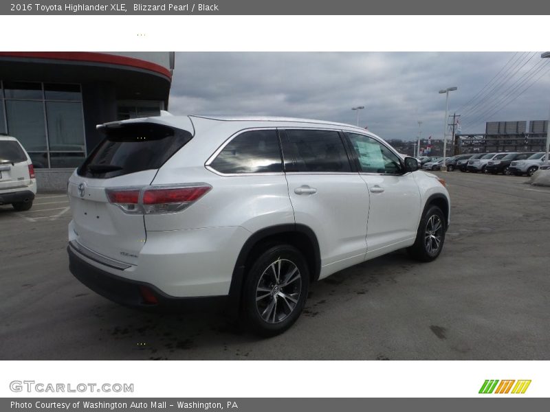 Blizzard Pearl / Black 2016 Toyota Highlander XLE