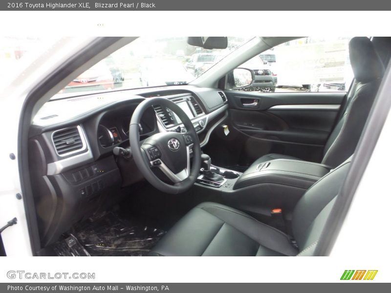 Blizzard Pearl / Black 2016 Toyota Highlander XLE