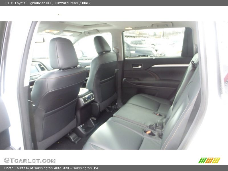 Blizzard Pearl / Black 2016 Toyota Highlander XLE