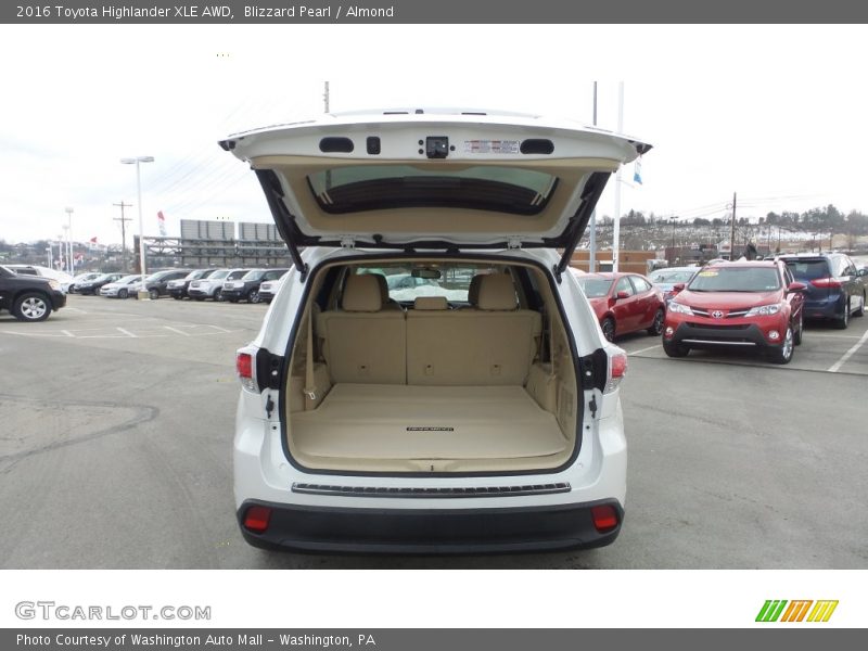 Blizzard Pearl / Almond 2016 Toyota Highlander XLE AWD