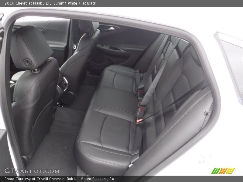 Summit White / Jet Black 2016 Chevrolet Malibu LT