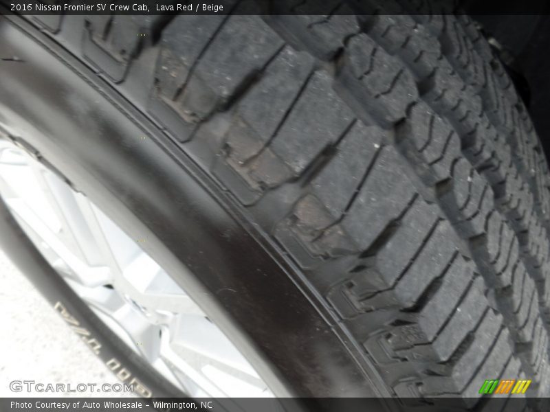 Lava Red / Beige 2016 Nissan Frontier SV Crew Cab