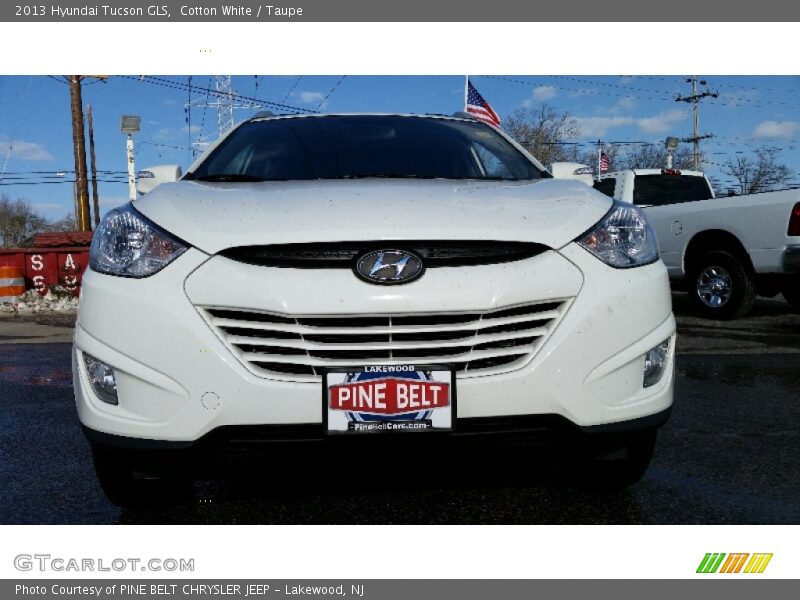 Cotton White / Taupe 2013 Hyundai Tucson GLS