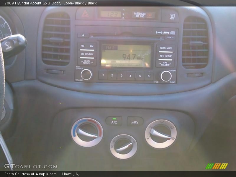 Ebony Black / Black 2009 Hyundai Accent GS 3 Door