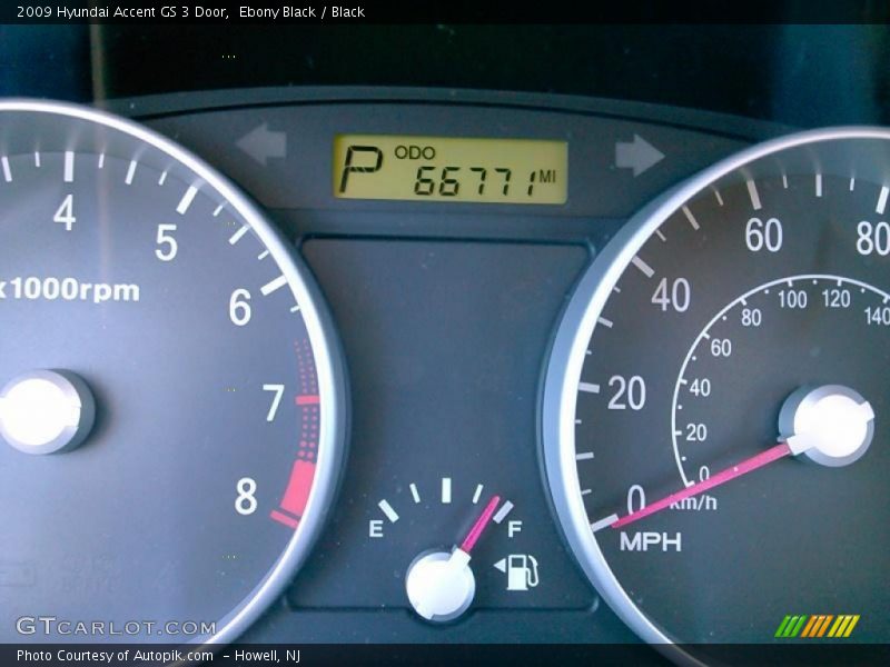 Ebony Black / Black 2009 Hyundai Accent GS 3 Door