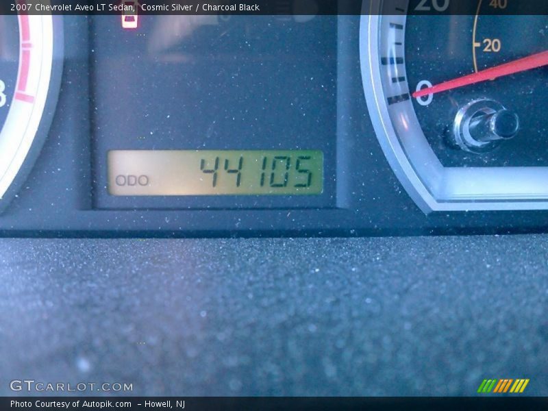 Cosmic Silver / Charcoal Black 2007 Chevrolet Aveo LT Sedan