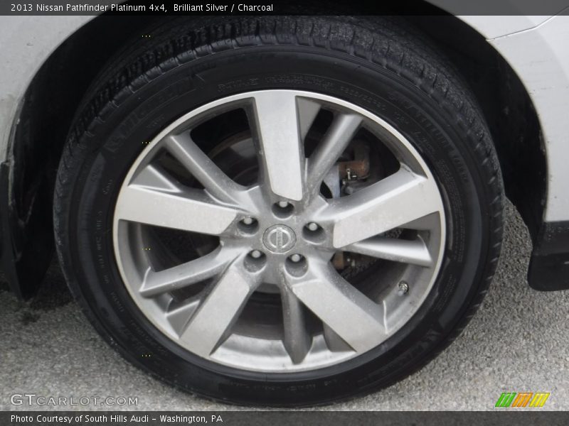 Brilliant Silver / Charcoal 2013 Nissan Pathfinder Platinum 4x4