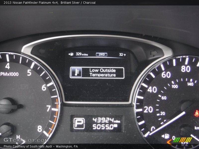 Brilliant Silver / Charcoal 2013 Nissan Pathfinder Platinum 4x4