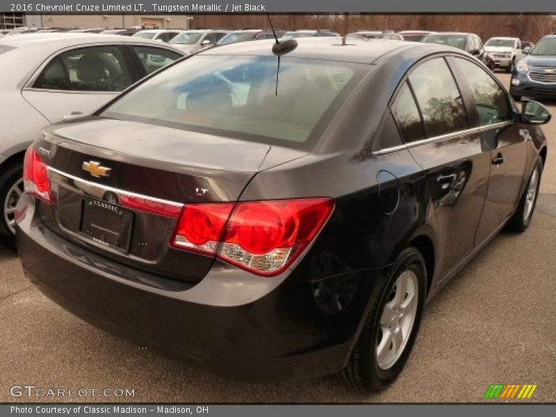 Tungsten Metallic / Jet Black 2016 Chevrolet Cruze Limited LT