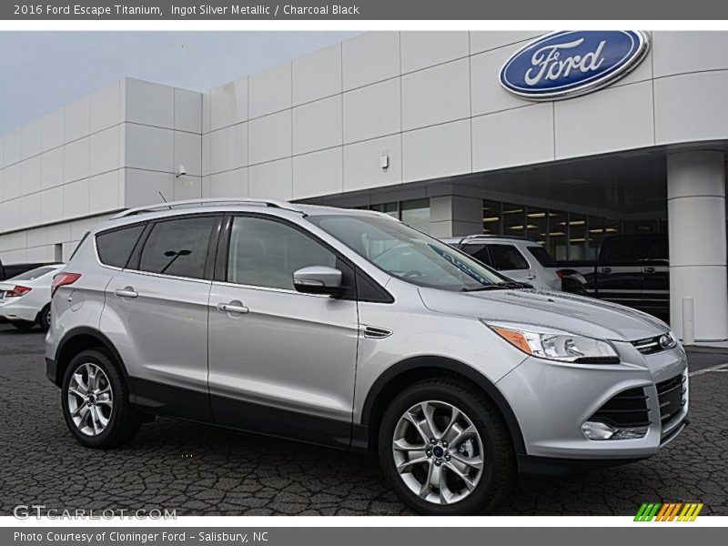 Ingot Silver Metallic / Charcoal Black 2016 Ford Escape Titanium