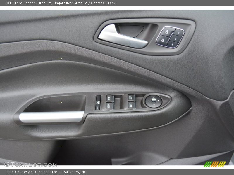 Ingot Silver Metallic / Charcoal Black 2016 Ford Escape Titanium