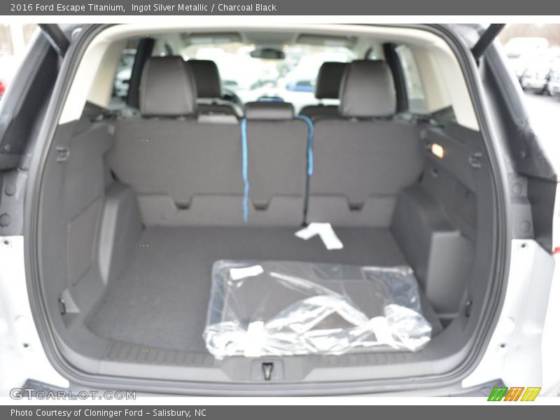 Ingot Silver Metallic / Charcoal Black 2016 Ford Escape Titanium