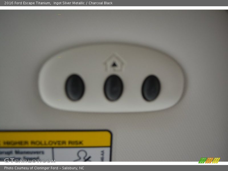 Ingot Silver Metallic / Charcoal Black 2016 Ford Escape Titanium