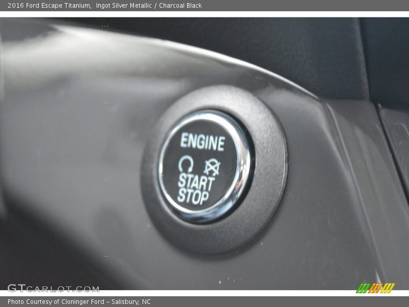 Ingot Silver Metallic / Charcoal Black 2016 Ford Escape Titanium