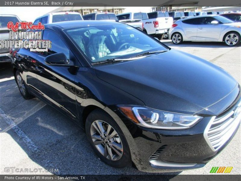 Black / Gray 2017 Hyundai Elantra SE