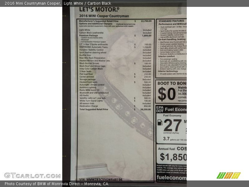 Light White / Carbon Black 2016 Mini Countryman Cooper