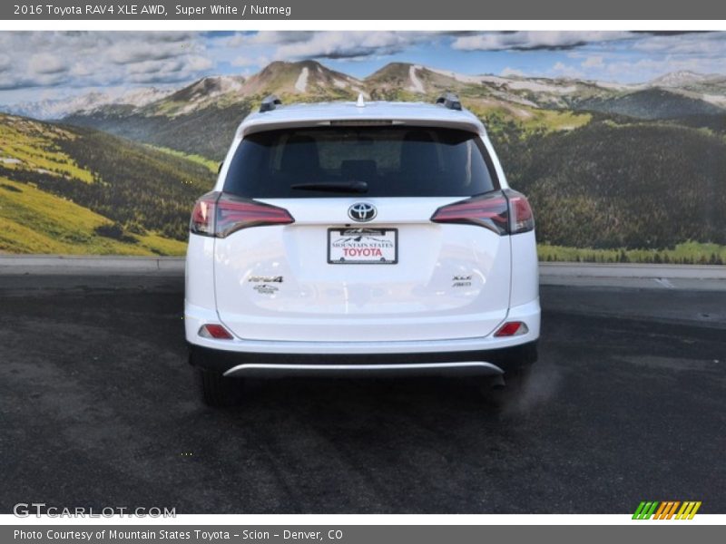 Super White / Nutmeg 2016 Toyota RAV4 XLE AWD