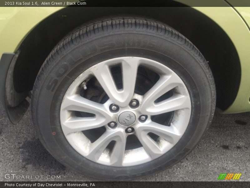 Alien Green / Black Cloth 2013 Kia Soul 1.6