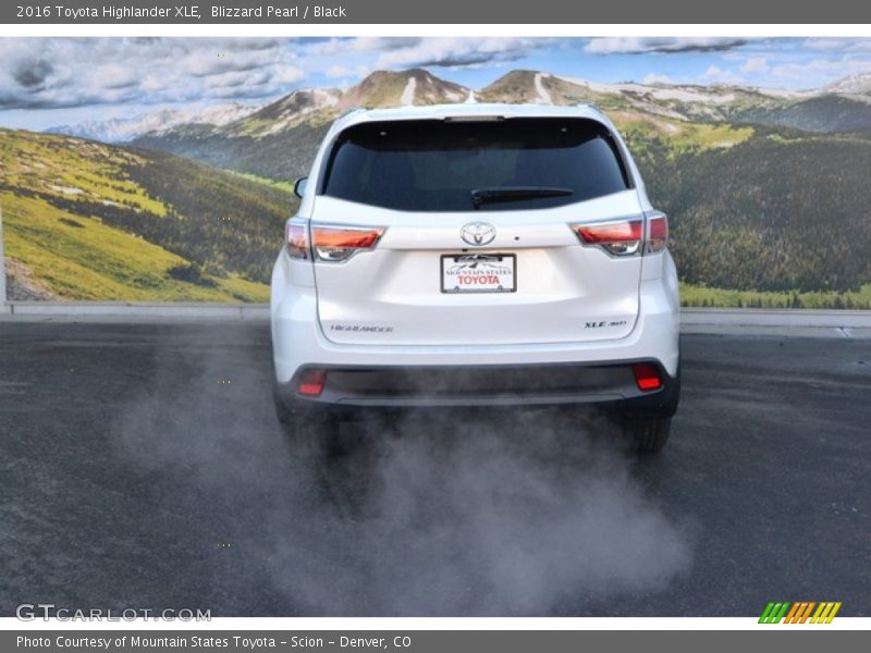 Blizzard Pearl / Black 2016 Toyota Highlander XLE