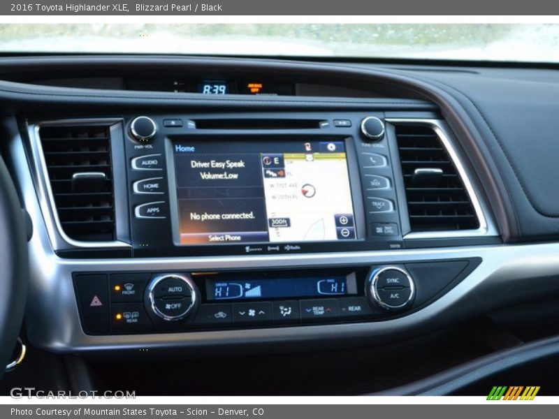 Blizzard Pearl / Black 2016 Toyota Highlander XLE
