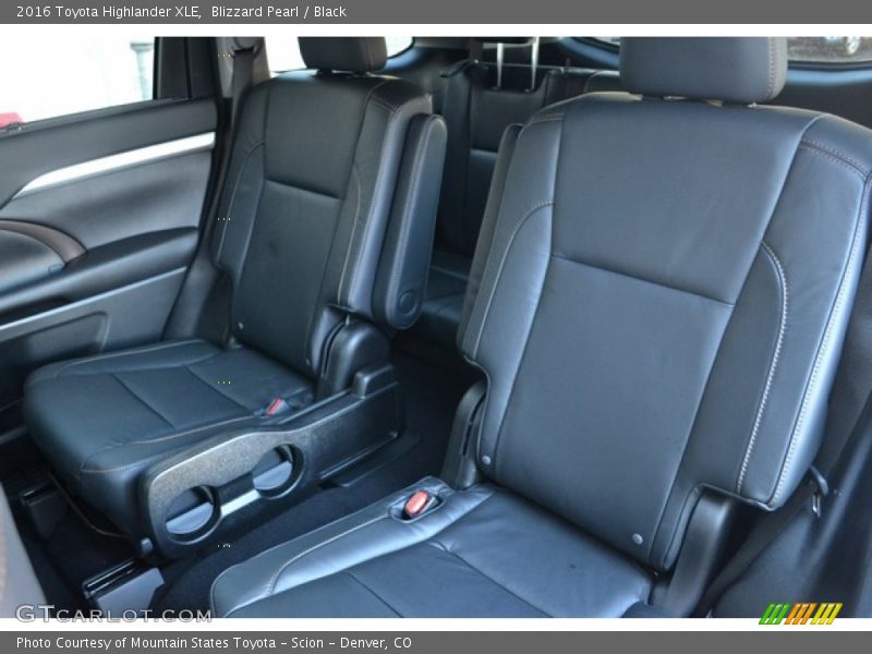 Blizzard Pearl / Black 2016 Toyota Highlander XLE