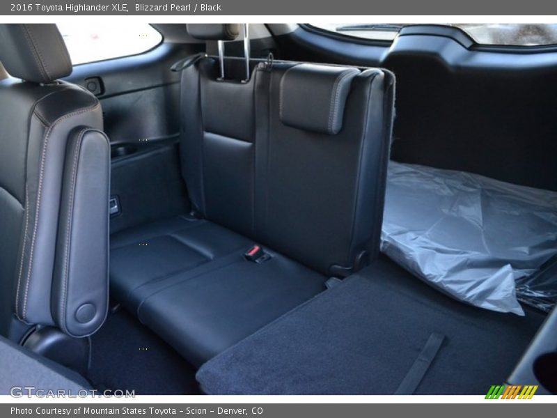 Blizzard Pearl / Black 2016 Toyota Highlander XLE