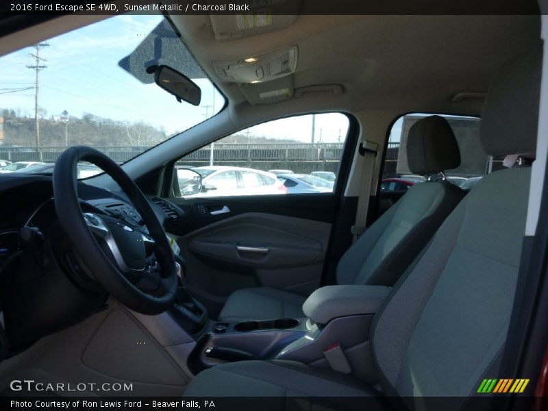 Sunset Metallic / Charcoal Black 2016 Ford Escape SE 4WD