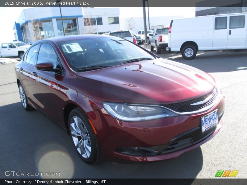 Velvet Red Pearl / Black 2015 Chrysler 200 S