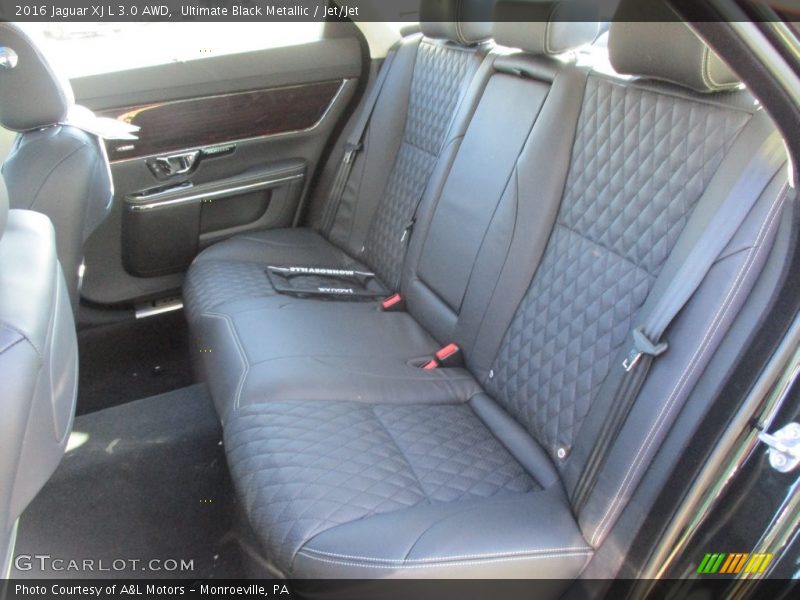 Rear Seat of 2016 XJ L 3.0 AWD