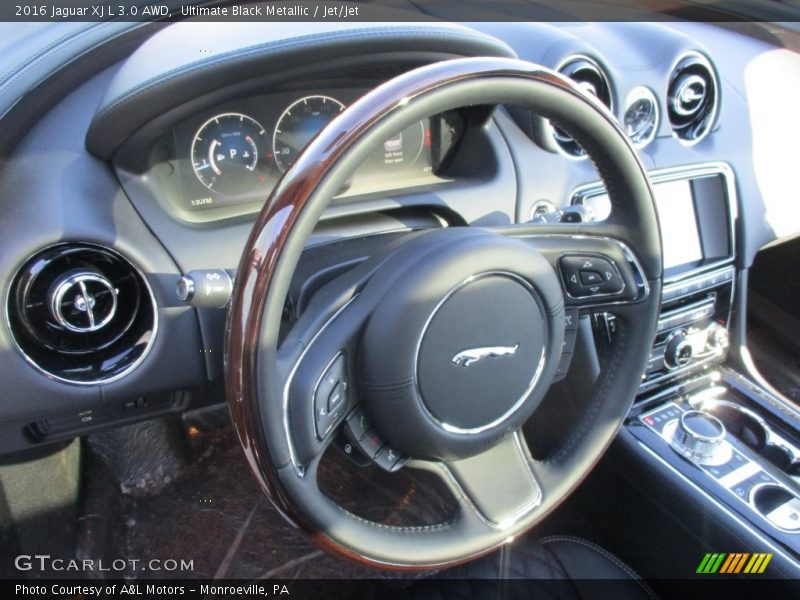  2016 XJ L 3.0 AWD Steering Wheel